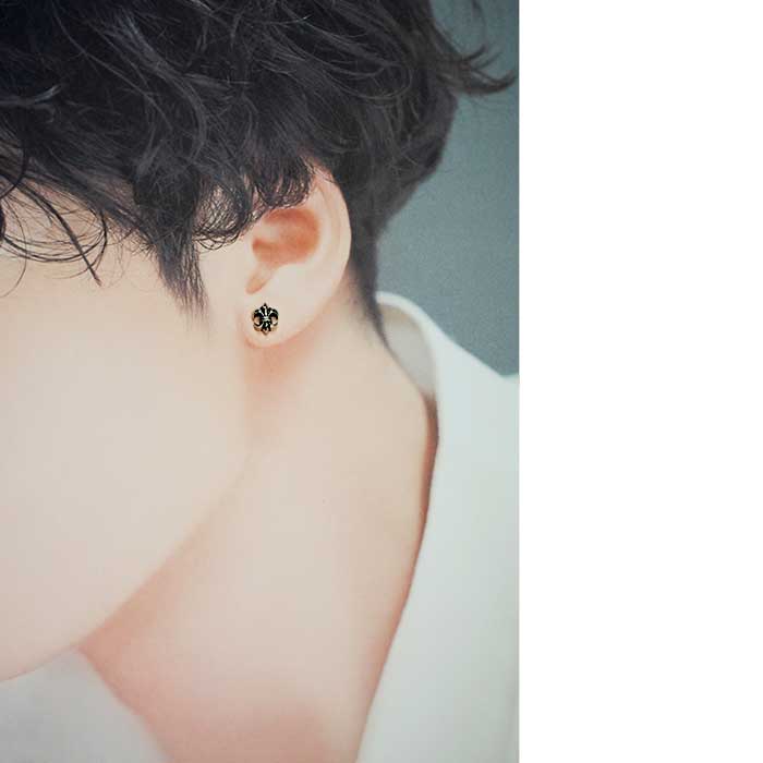 ピアス メンズ シルバー 片耳 アクセサリー 片方 いぶし銀 ユリ
