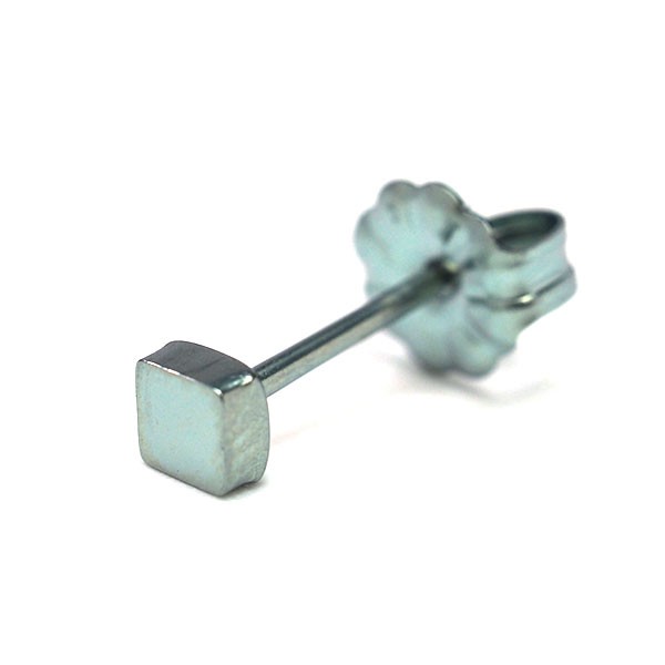 純チタン セカンドピアス アレルギー対応 つけっぱなし キューブ 正方形 日本製 軸太0.75mm 長さ10mm 返金保証 医療用 片耳 1個 小さめ かわいい カラフル |  | 03