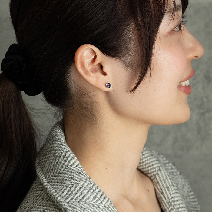 ピアス 金属アレルギー対応 アイオライト 5mm サージカルステンレス