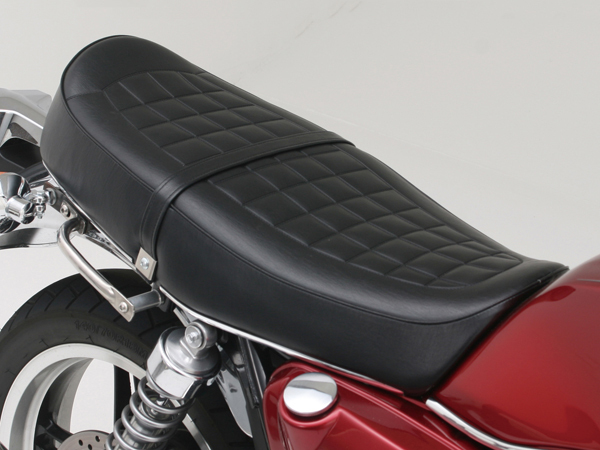 専用アカ！ デイトナ COZY 70'Sシート (COMP) type K0 CB1100 ホンダ CB1100RS