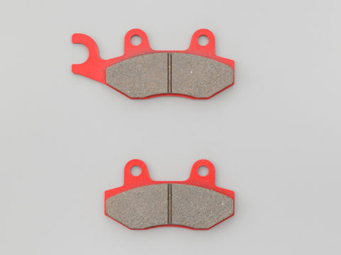 デイトナ 赤パッド 通しナンバー：045 スズキ バーグマン400 79829