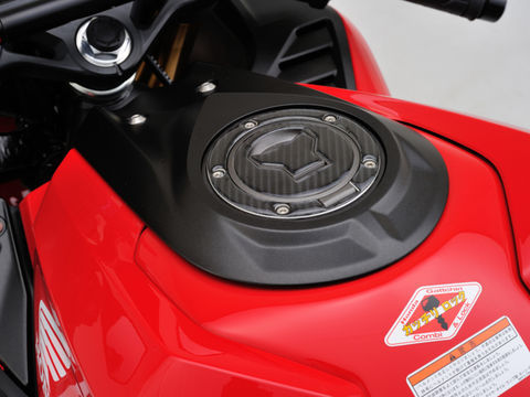 cbr400r（バイク用 タンクキャップカバー）｜タンク、燃料系｜バイク