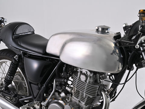 デイトナ ノートンタイプアルミガソリンタンク SR400 ヤマハ SR400 91745 DAYTONA｜car-parts-diy｜03