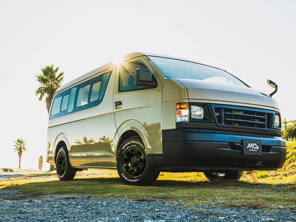 マルカサービス MID WHEELS×DOD/ウシャリン ハイエース 200系 アルミ