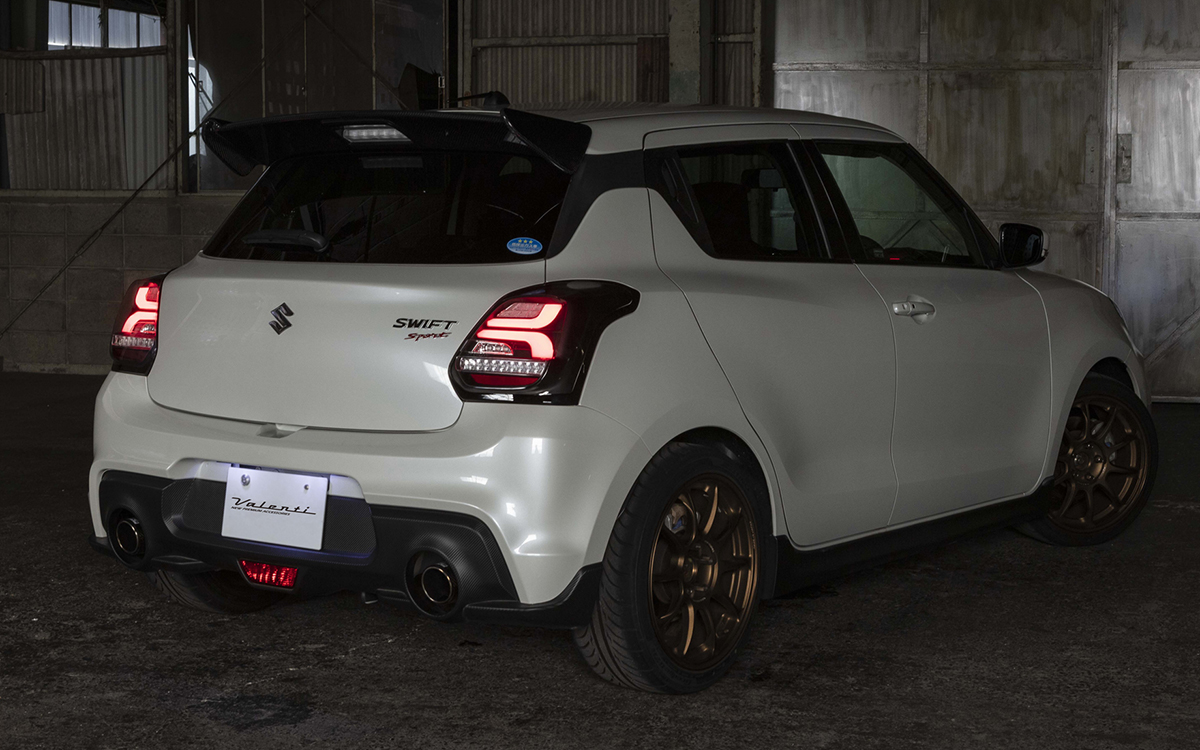 Valenti ヴァレンティ ジュエルLEDテールランプREVO ライトスモーク 
