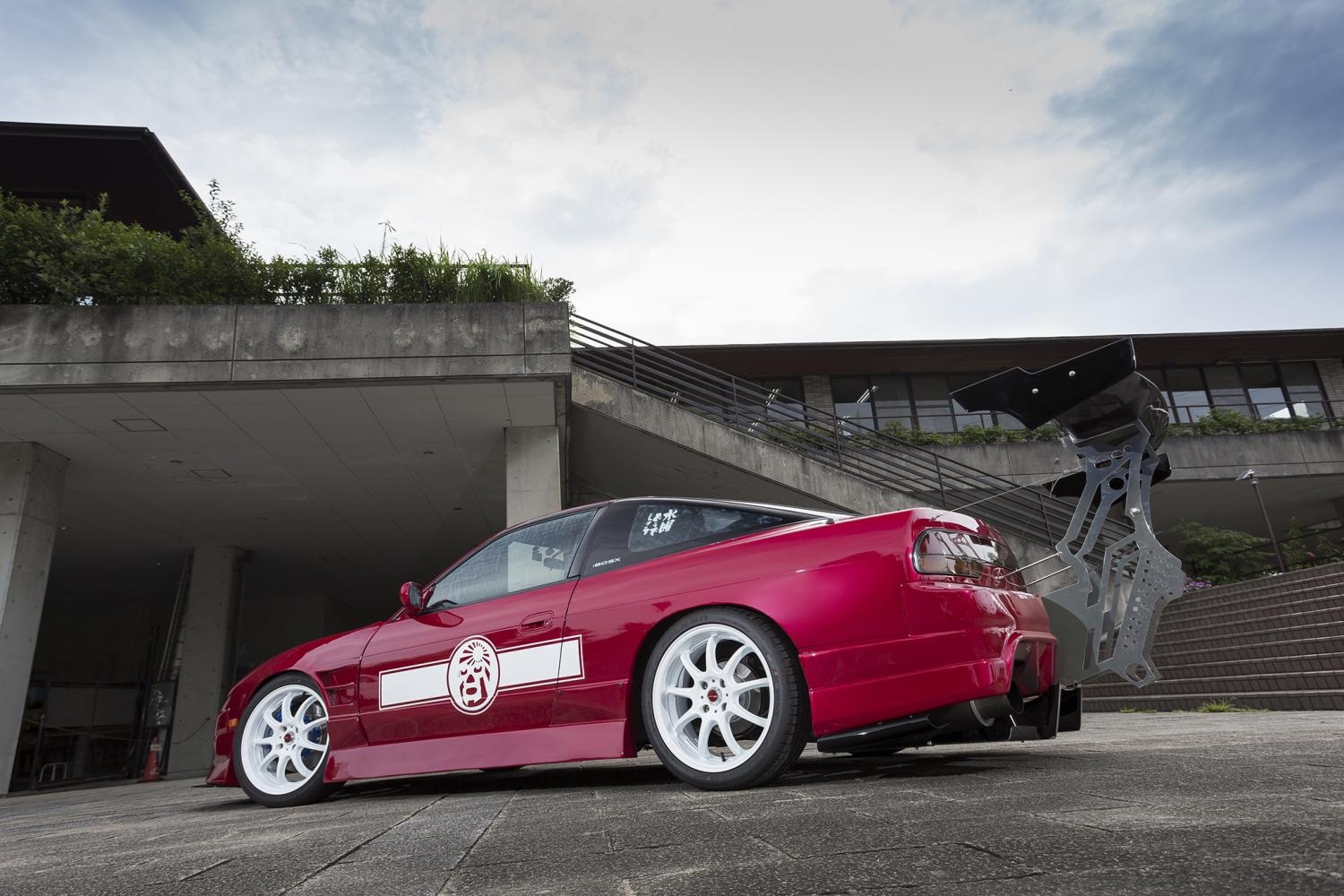 WORK ホイール 1本 ワークエモーションD9R 1ピース スカイラインクーペ UA-CPV35 リア用【18×9.5J 5-114.3 INSET30 WHT】WORK EMOTION D9Rの画像