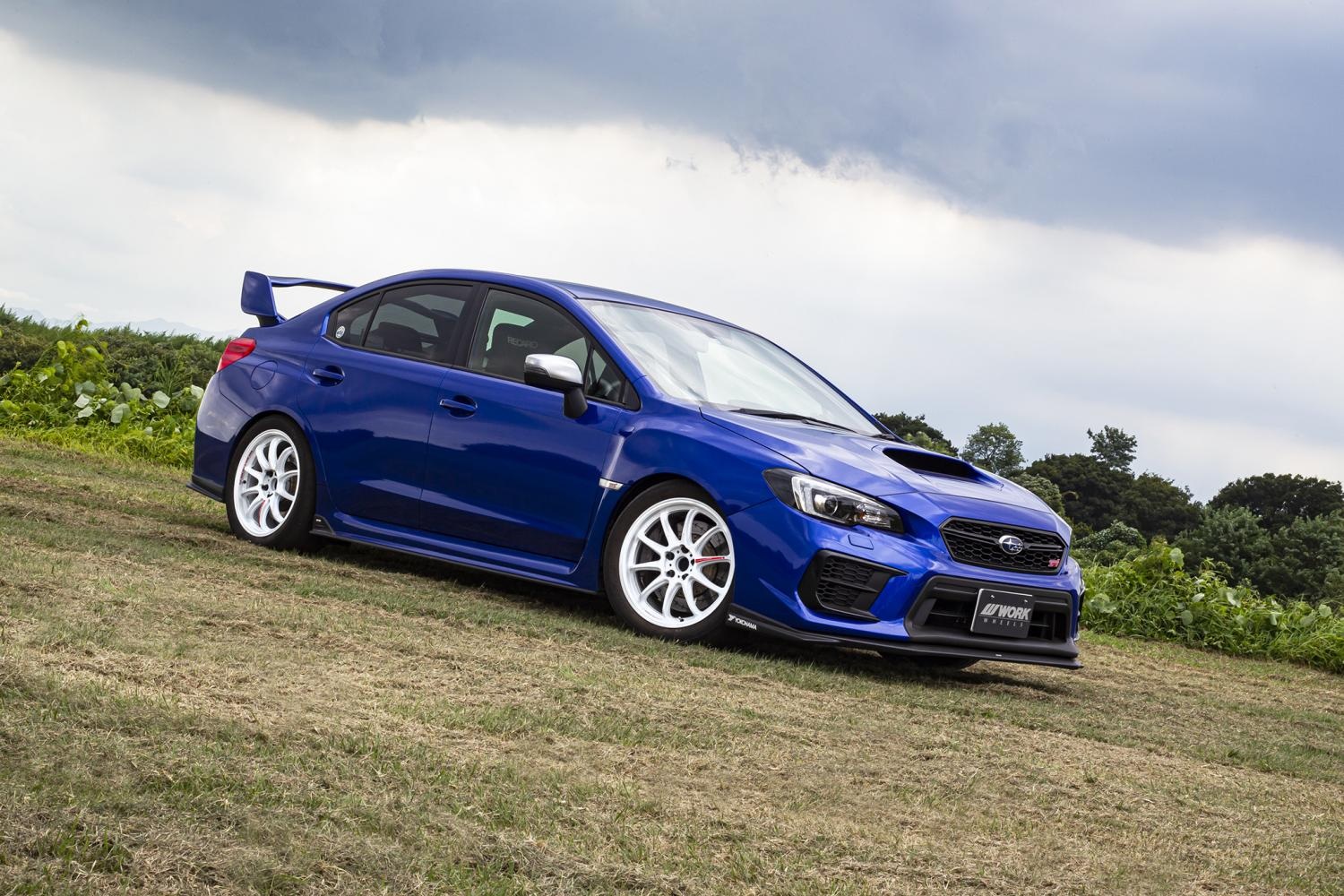 WORK ホイール 1本 ワークエモーションZR10 1ピース クラウン DBA-GRS204 フロント用【18×7.5J 5-114.3 INSET38 AZW】WORK EMOTION ZR10の画像