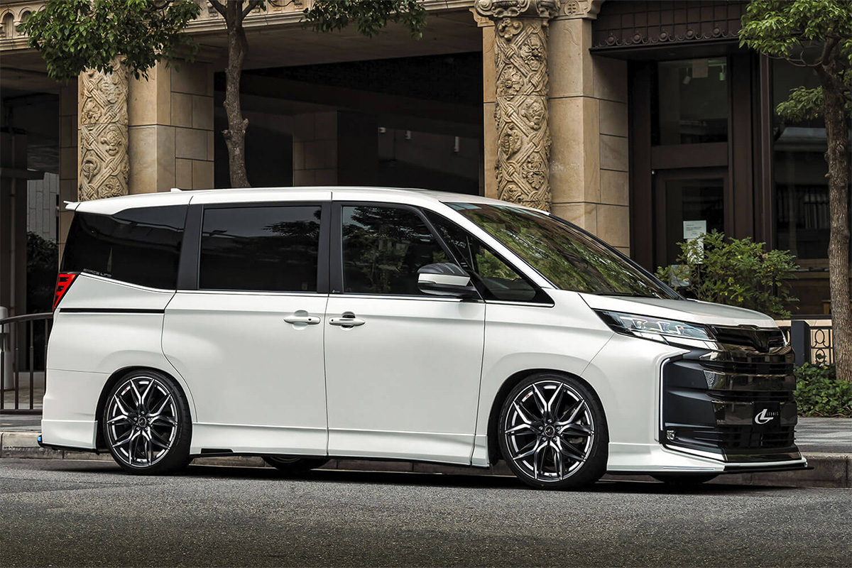 LEONIS LM アルファード 30系/2.5L車(ハイブリッド含む) ホイール 4本 0040807×4 【17×7.0J 5-114.3 INSET42 パールブラックミラー】の画像