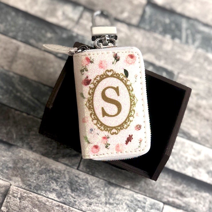 AWESOME（オーサム） small flower イニシャル スマートキーケース