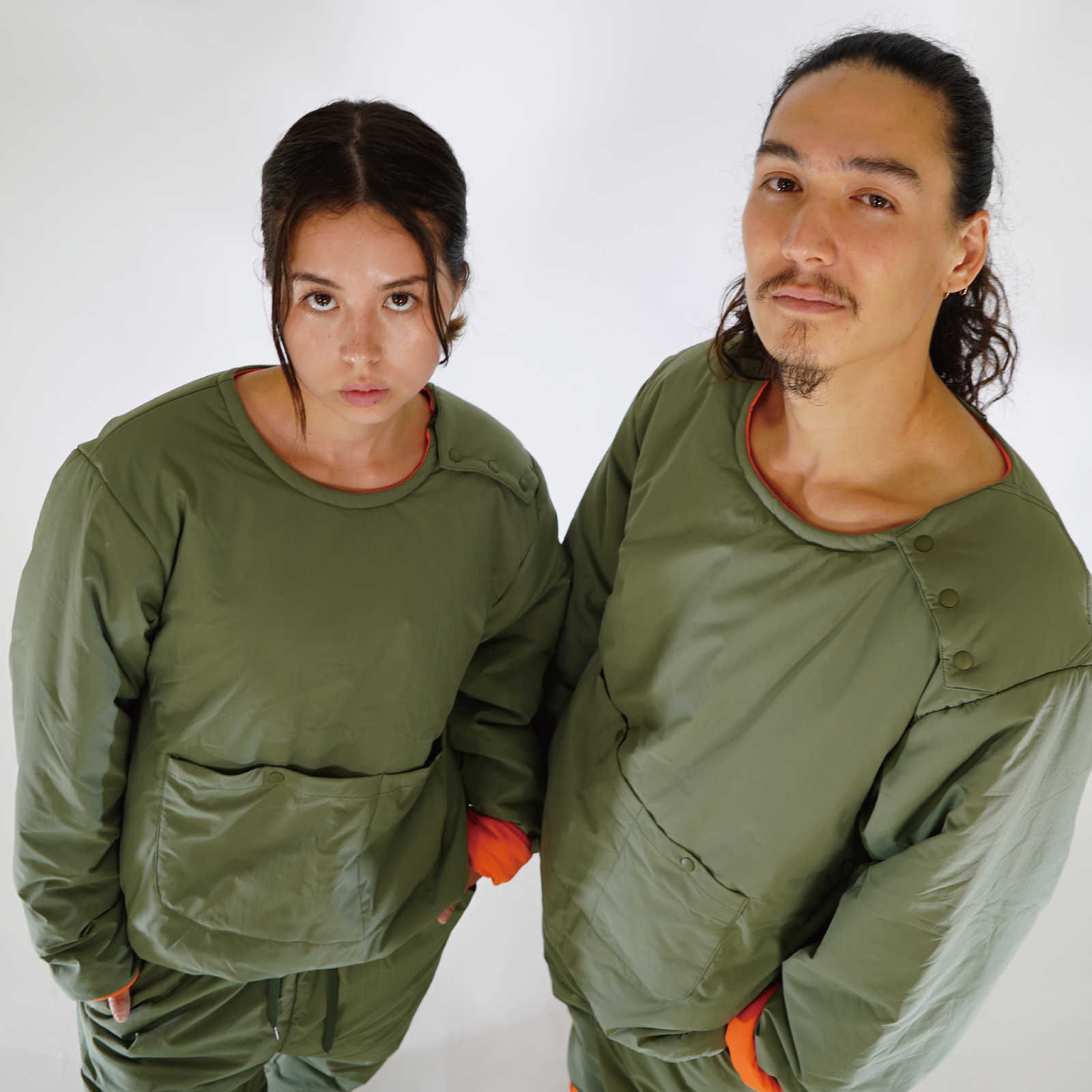 ケアスター蓄熱＆撥水タフプルオーバーCARESTAR4