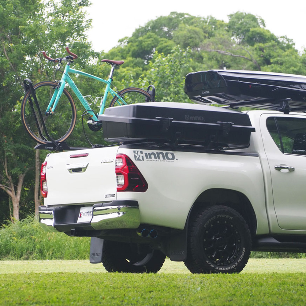 基本引取momo SportBag シルバー　モモ　ルーフ　キャリア　ボックス 基本引取momo SportBag シルバー モモ ルーフ キャリア ボックス 基本