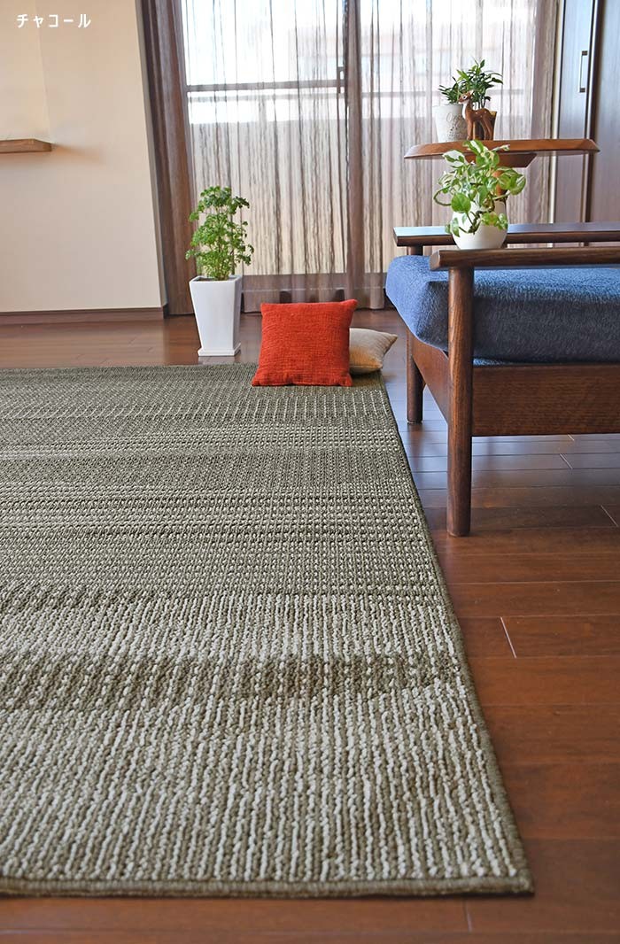 Amazon｜ダイニングラグ 抗菌 防臭 カーペット 丸巻き 220