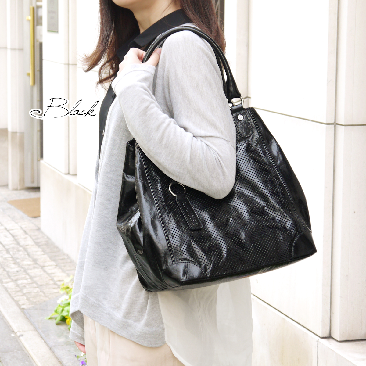 ⚠️専用⚠【ロラライハリス　革持ち手】大きい！！マチ広・形が変わる2Wayバッグ トートバッグ レディース 舟型 形が変わる 革 通勤 軽い 艶レザー