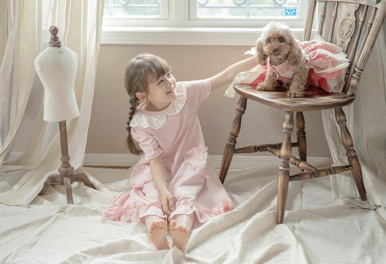 キッズ女の子のリラックスタイムをキュートに彩る夏用半袖ルームウェアネグリジェタイプでプリンセス気分