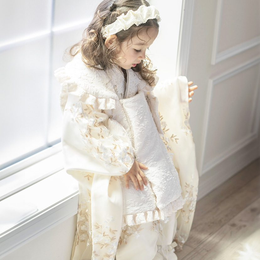 七五三 3歳女の子 着物 送料無料 花刺繍チュールレース着物ワンピース＆ TAK 被布セット 和装