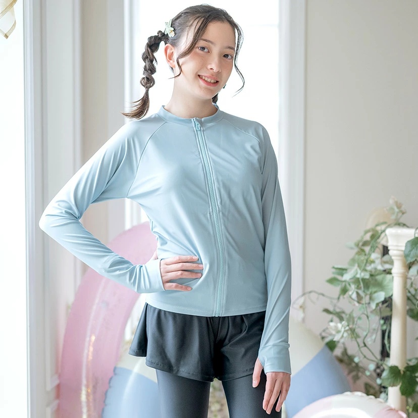一枚で完結！ラッシュガード×トレンカ一体型ショートパンツ 水着セット ジュニア＆レディース 長袖 キッズ UVカット キャサリンコテージ TAKの画像