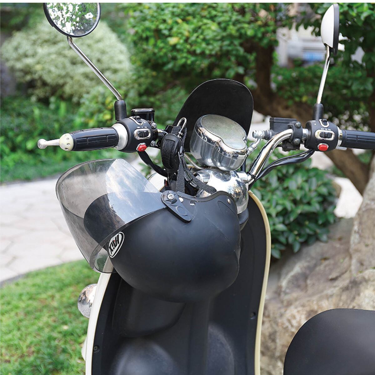 リベレーター(Liberator)ダイヤル式ヘルメットロック・ホルダー ヘルメットロック ヘルメットホルダー 鍵 ダイヤル 盗難防止 スクーター 原付 中型 大型 ハンドル ハンドルバー 盗難防止 汎用 ステー マスターシリンダー ロードバイク