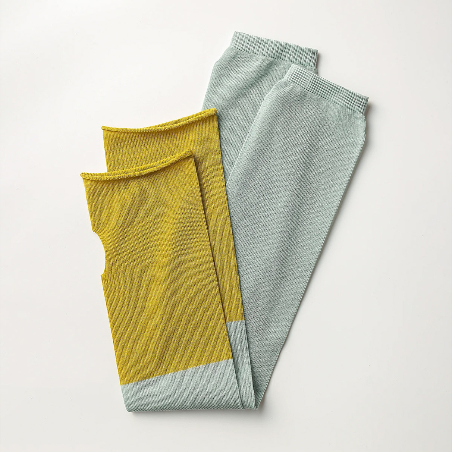 アームカバー UVカット 冷感 長め おしゃれ コットン 70cm LUCKY SOCKS ラッキーソックス UVカットクールアームカバー ツートーン ミント | LUCKY SOCKS | 01