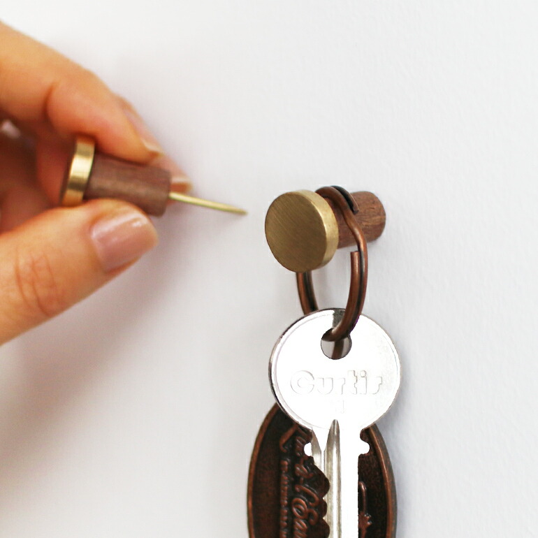 ヴィンテージ真鍮と木製ハンドルの壁掛けレールバー用品4点セット