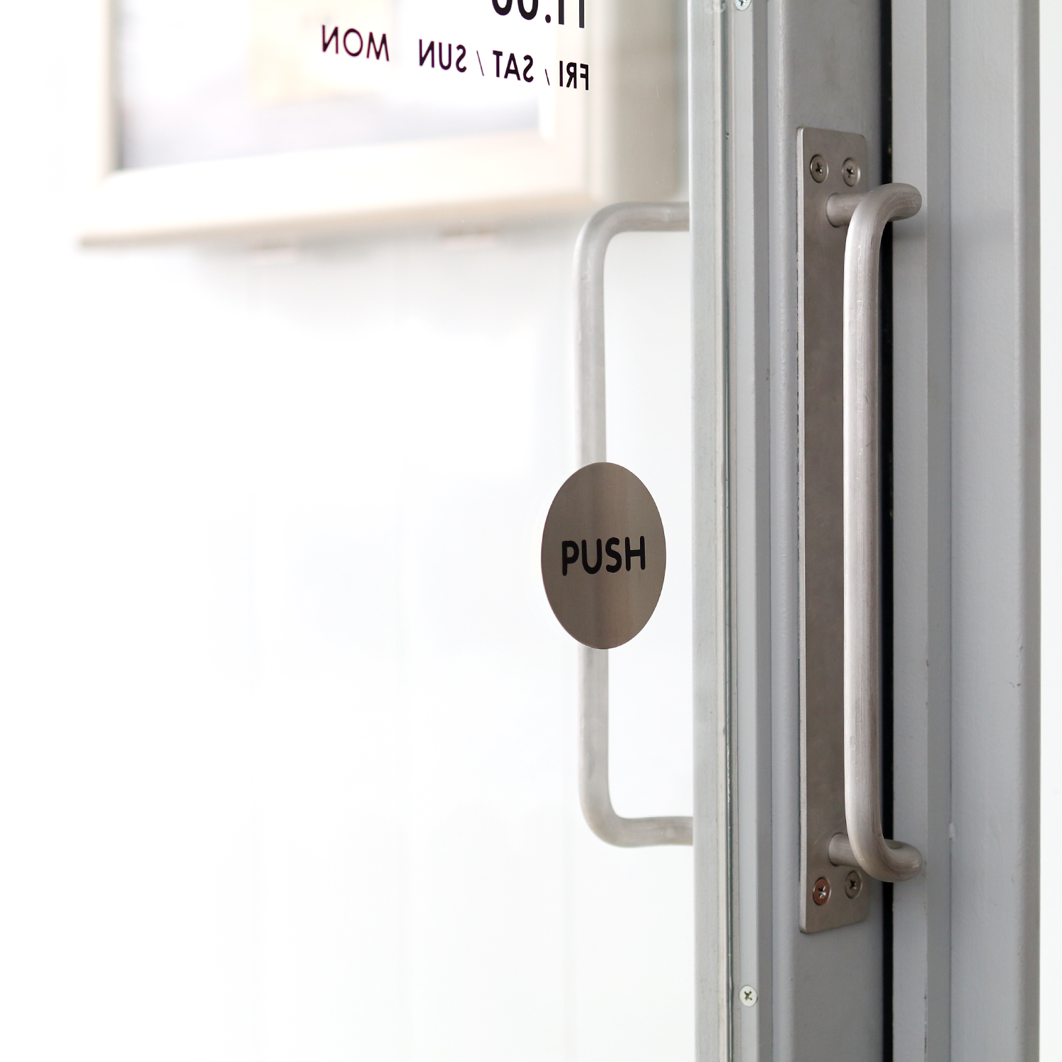 ドアプレート 扉 案内標識 ピクトグラム PUSH PULL 押す 引く ステンレス 貼る シルバー 丸 スタイリッシュ ドイツ文具 DURABLE デュラブル サインプレート S | ブランド登録なし | 02