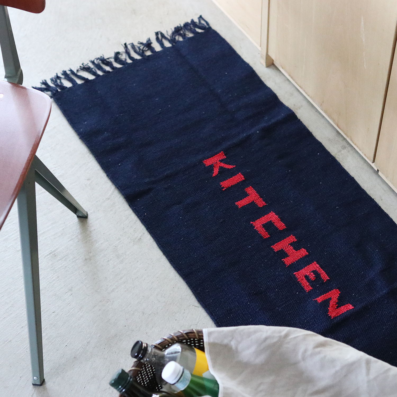 キッチンマット 130 シンプル 手織り リサイクル素材 ロゴ プエブコ PUEBCO HANDLOOMED RECYCLE YARN KITCHEN MAT | PUEBCO | 02