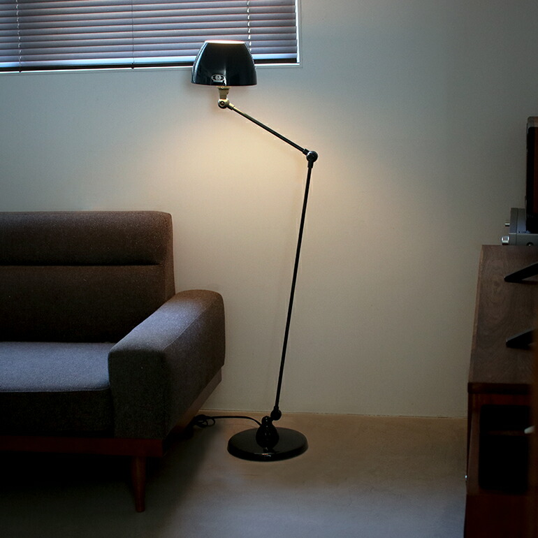 値下げ 送料込Jielde ジェルデ 1950 フロアランプ Jielde Signal Floor Lamp Black｜フロアランプ｜IDEE SHOP Online