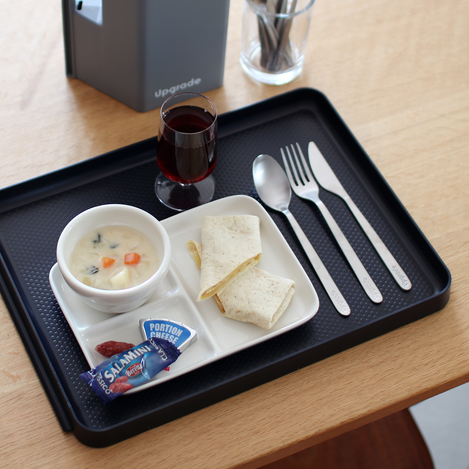 トレイ お盆 プレート 滑り止め付 フルサイズ シンプル テーブルウェア 機内食食器 ドイツ DETAIL ディテール Upgrade アップグレード FULLSIZE TRAY | DETAIL | 02