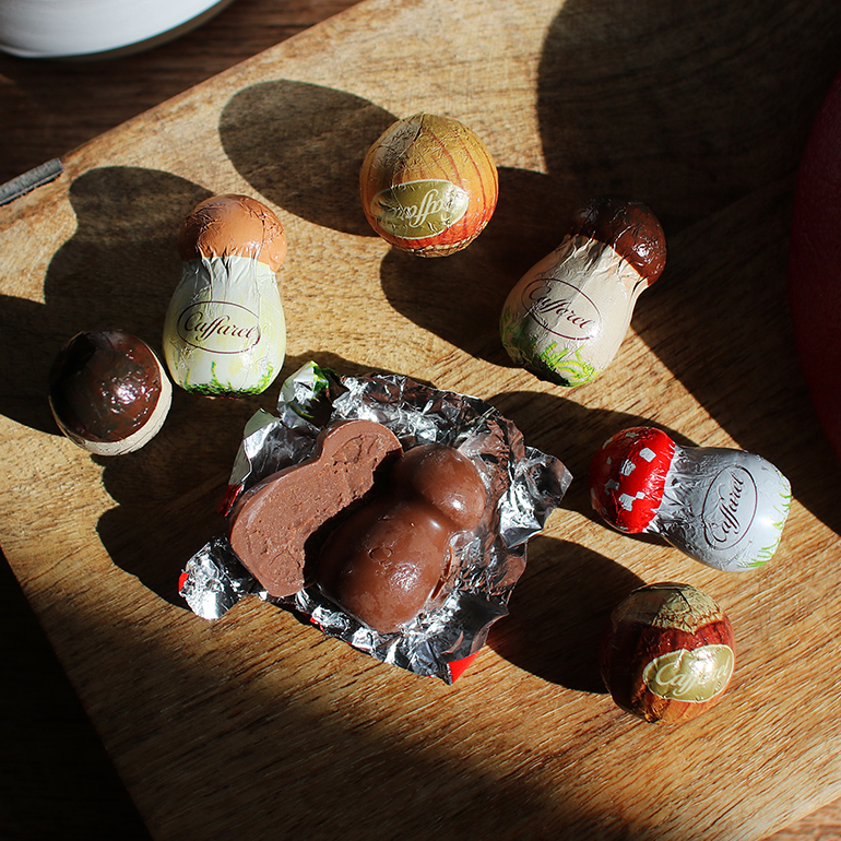 チョコレート ギフト キノコ イタリア ジャンデゥーヤ ヘーゼルナッツ Caffarel カファレル 森のきのこポット 27粒入り クリスマス バレンタイン | カファレル | 06