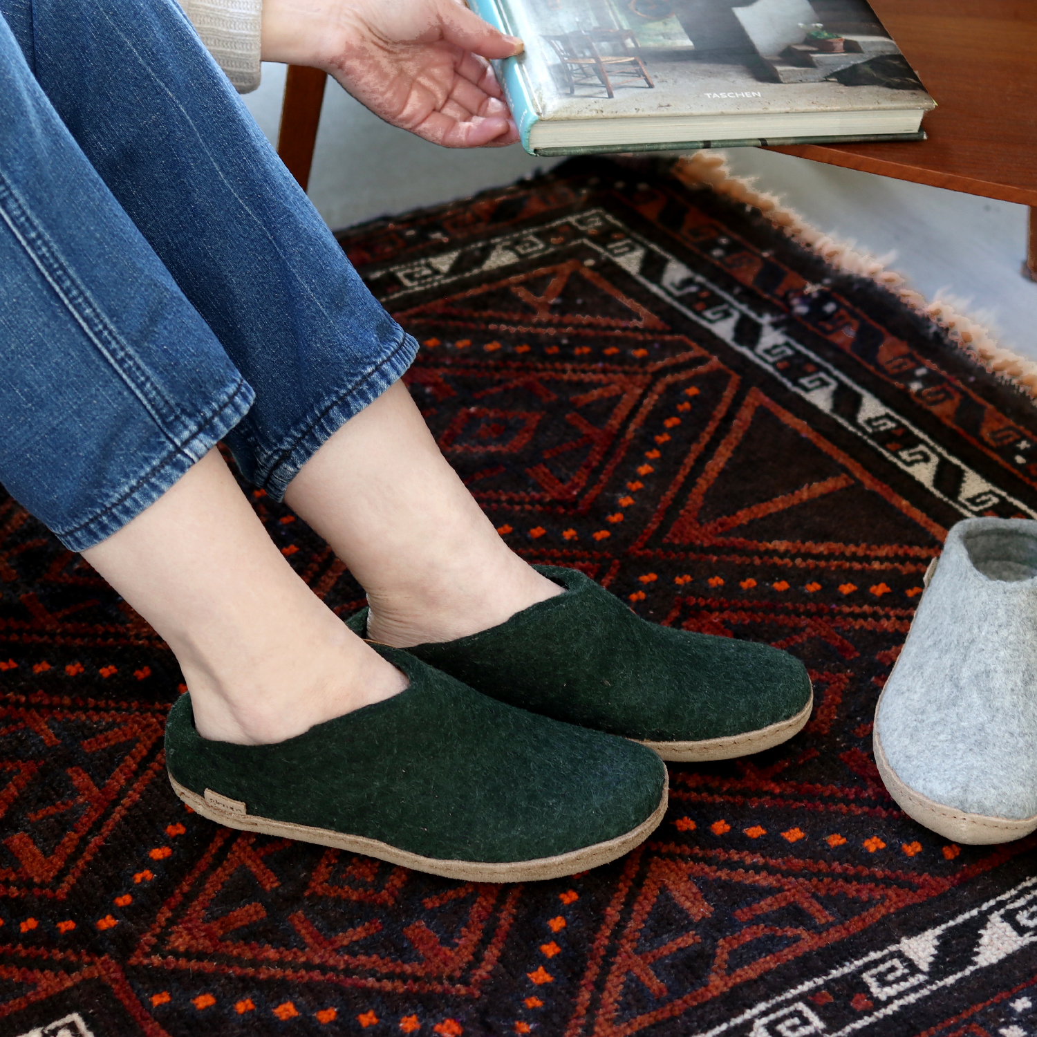 ルームシューズ 暖かい ウール レザー レディース メンズ 冬 夏 オールシーズン 高品質 吸湿性 通気性 glerups グレーラップ SLIP-ON WITH LEATHER SOLE | ブランド登録なし | 01