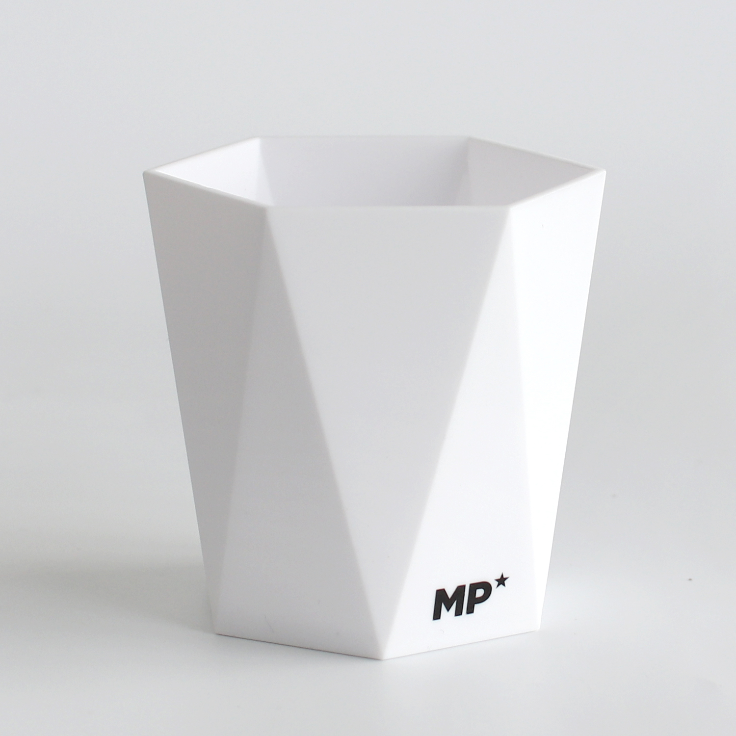 ペン立て ペンスタンド 小物入れ おしゃれ シンプル スペイン モノトーン 樹脂 MAIN PAPER  メインペーパー 多面カットペンホルダー | ブランド登録なし | 01