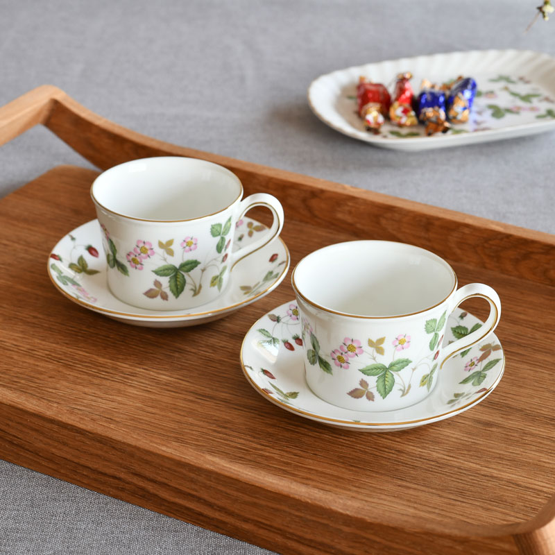紅茶セット付き】 ウェッジウッド ティーカップ＆ソーサー デルフィ