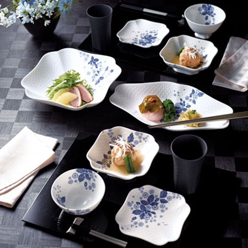 紅茶セット付き】 ウェッジウッド ストロベリー ブルーム インディゴ