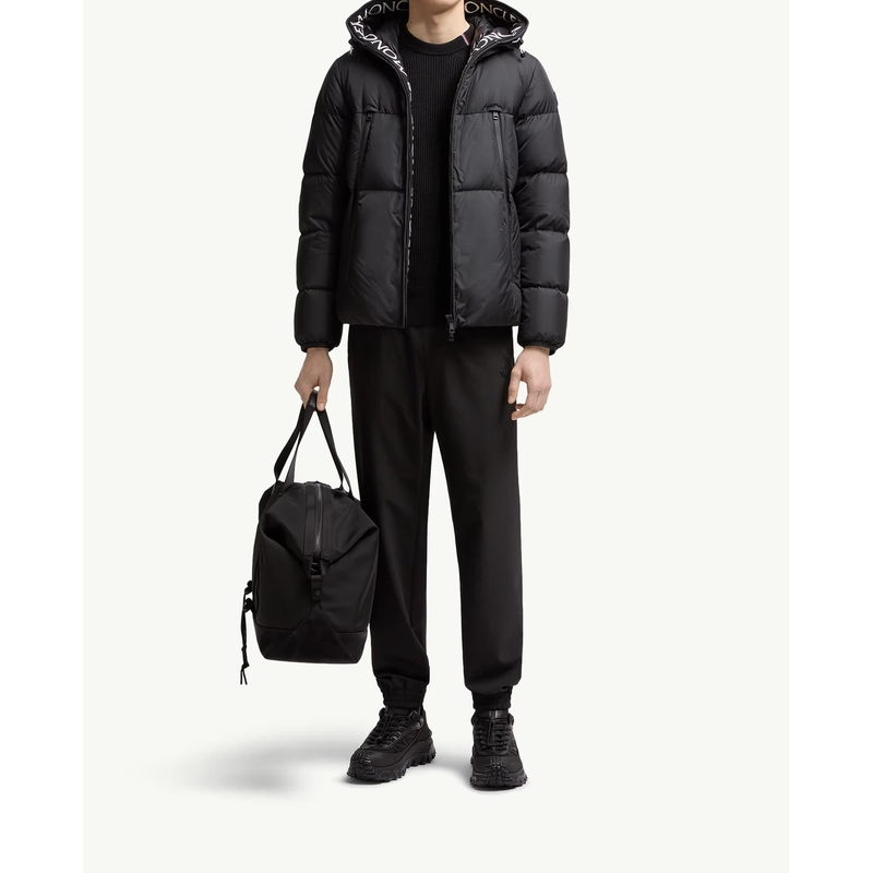 MONCLER 2025春夏新作レディース フード付きブルゾン VABRE MONCLER 2025春夏新作レディース フード付きブルゾン VABRE
