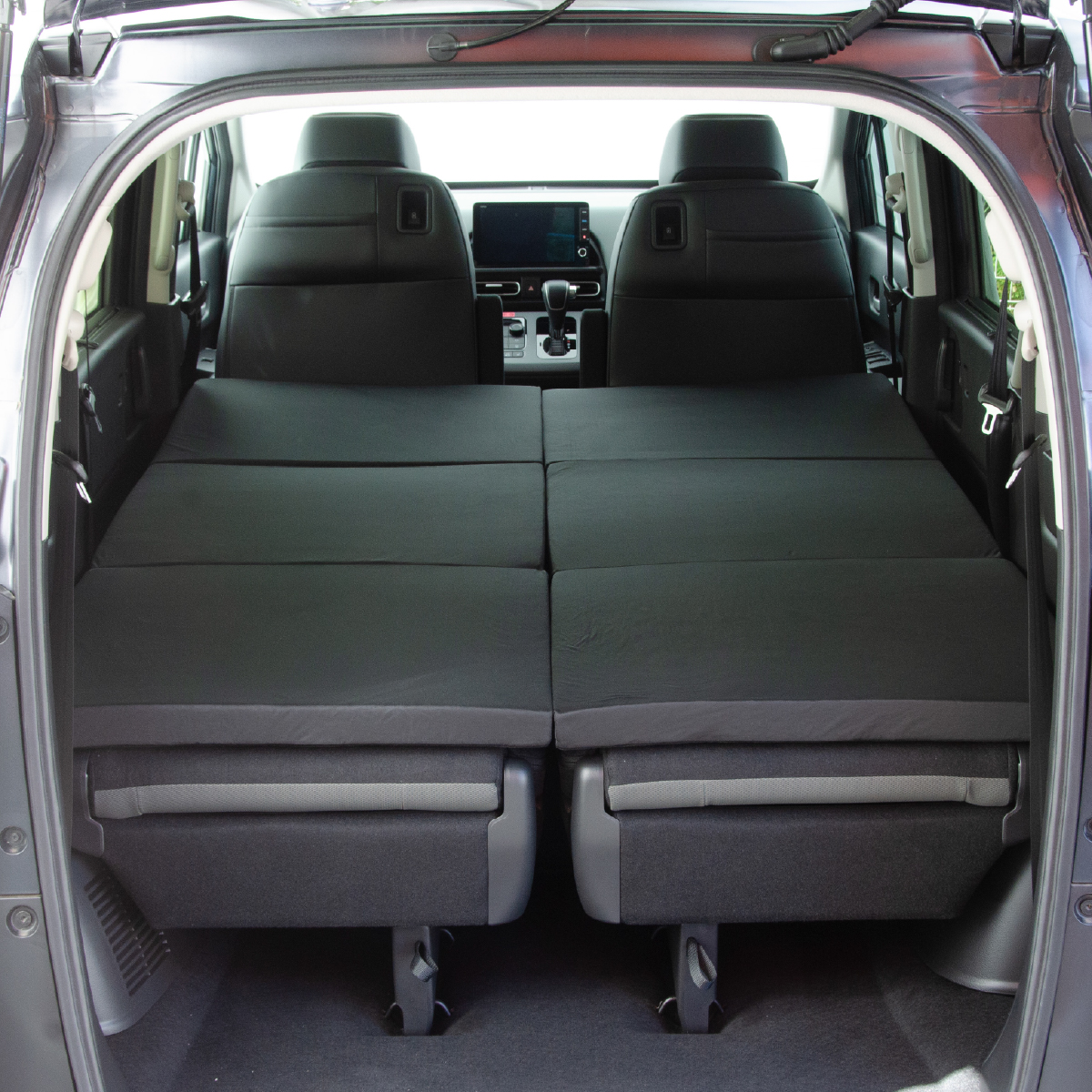 フリード　クロスター 車中泊 段差