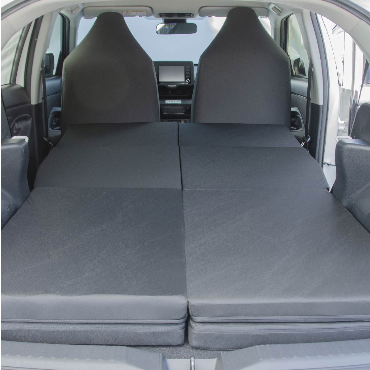 トヨタ ヤリスクロス 車中泊 段差 全席 