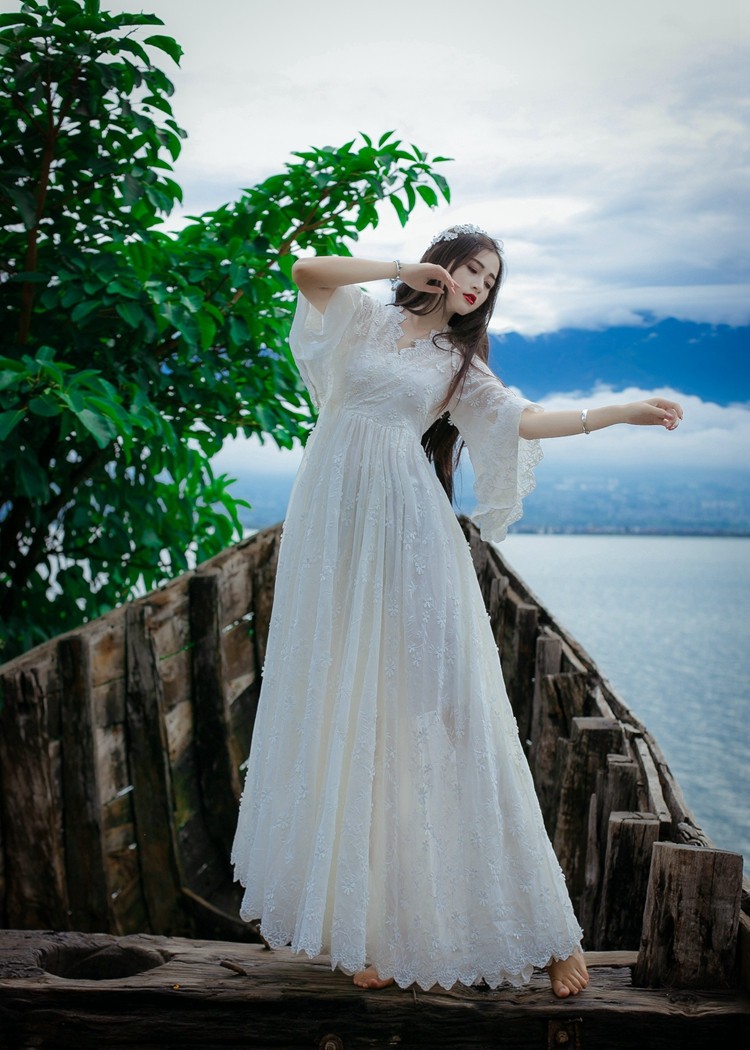 30 割引 一つ目の項目を先に選択してください ホワイト高級素材使用ブランド マキシワンピースレディースワンピース結婚式 ドレス40代オシャレロングドレスきれいめ刺繍上品披露宴お呼ばれ袖ありウェディングドレス花嫁 ワンピース ドレス レディース服 一つ目の項目