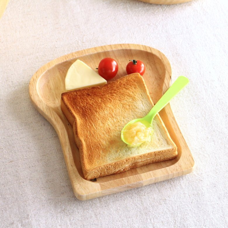 新入荷 皿 木製 プレート 4枚　職人手作り 8角 おしゃれ パン皿 受注生産 職人手作り 木製皿 お皿 プレート 無垢材 キッチン