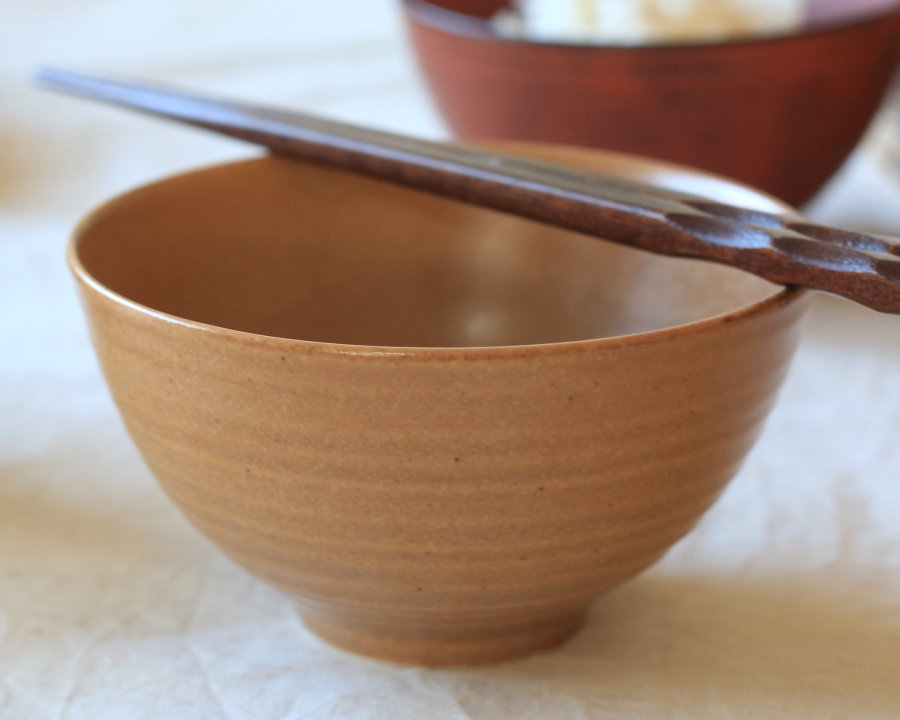 おうちカフェの和食器飯碗 日本製 美濃焼 洋食の似合う和食器です 食器 茶碗 ご飯 お米 白米 器 えんじ 赤 緑 織部 茶色 ブラウン 表示在庫限り  食器