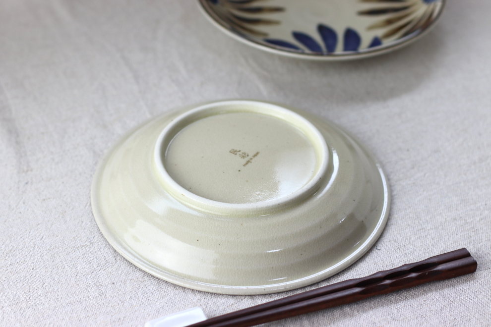 民彩はな絵 中皿 20cm 日本製 美濃焼 渦型60皿 大皿 プレート パスタ