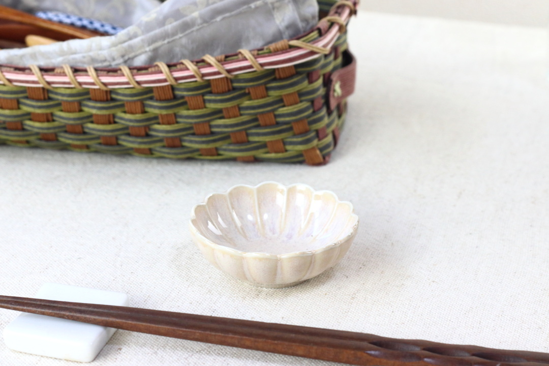 菊花和膳 豆鉢 7cm 日本製 美濃焼 小鉢 小分け鉢 小付け 小器 小椀