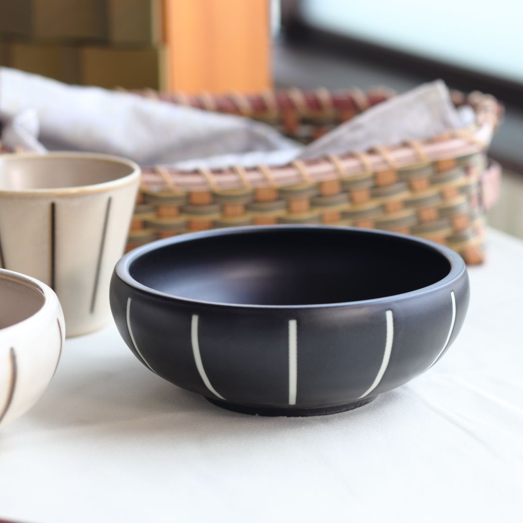 作家もの 陶器 鉢 ボウル／一点もの 銀彩 藁 陶芸／1枚 モノクロストライプ 中鉢 13cm 日本製 美濃焼 UN型S ボール ボウル