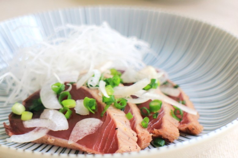 蔵出しの皿 シュシュ・グレース 20cm皿 ＊クリスタルブラック／＊ラ