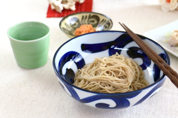 鳴門唐草 6.5寸麺鉢 国産 美濃焼 蕎麦 うどん 夏食器 丼 カツ丼 煮物鉢