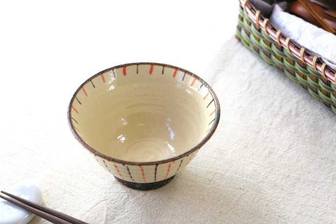 軽かる茶碗 ピンクライン 国産 瀬戸焼 とっても軽い軽かる食器シリーズ