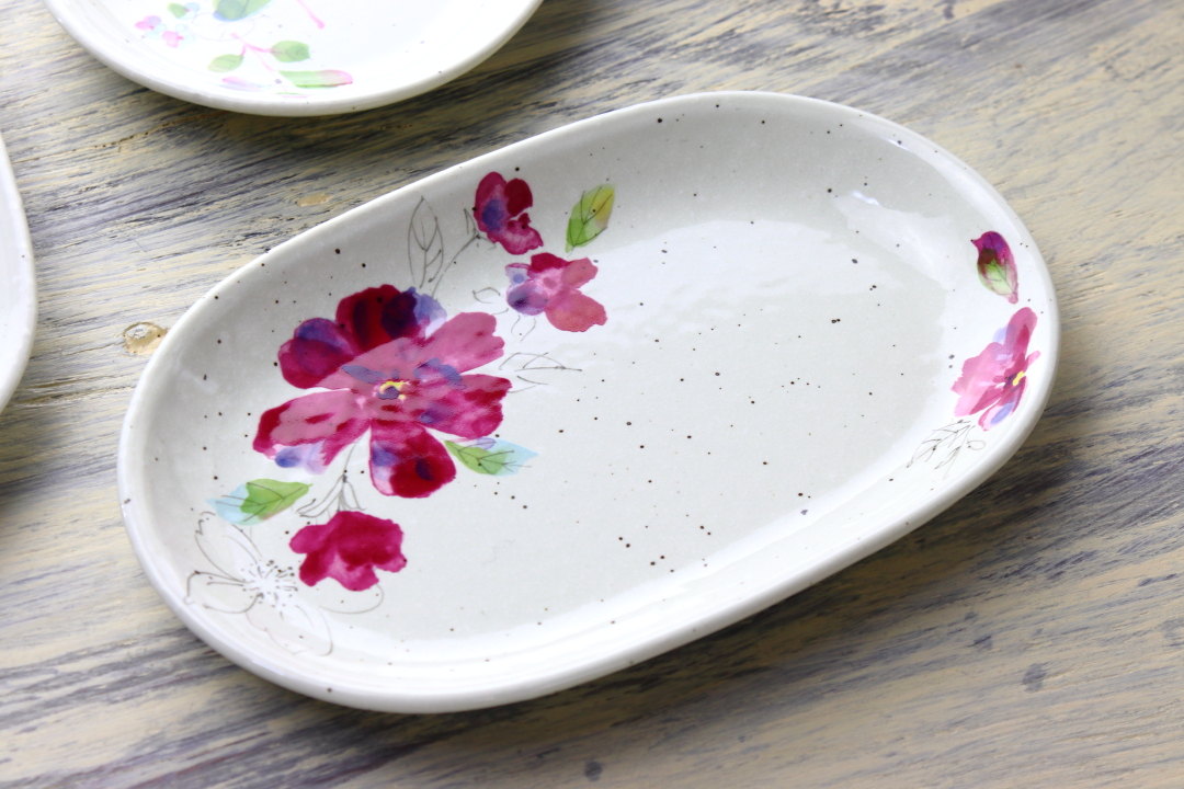 若葉花絵 楕円プレート 18.5cm 日本製 美濃焼 小皿 中皿 和皿 丸皿 豆