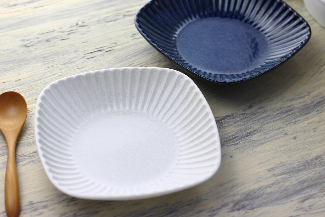 白結晶と窯変紺 正角鉢 19.5cm 日本製 美濃焼 大皿 中皿 和皿 深皿