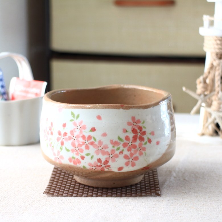 抹茶碗 白化粧ピンク桜 お取り寄せ 国産 美濃焼 抹茶 まっちゃ お茶 作法 和食器 茶器 茶碗 茶道 抹茶茶碗 定番商品 お試し 中級 上級