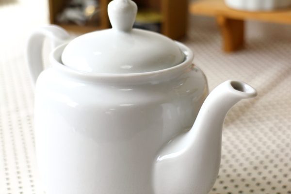 シンプル3〜4人用ティーポット 国産 瀬戸焼 みんなで使えるビッグ