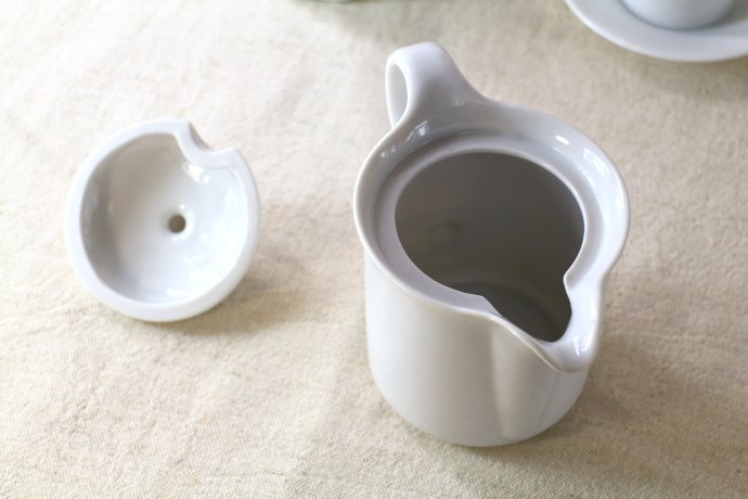 陶器製ティーポットとカップセット ちょっと背の高い2人用ティーポット 国産 瀬戸焼 掃除が楽 ティー