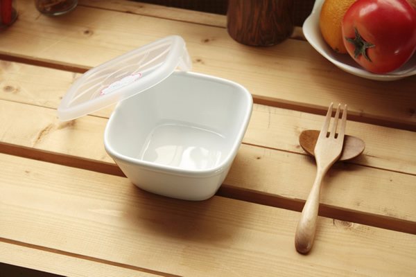 フタ付き角小鉢 国産 美濃焼 保存に便利なフタ付きです 保存容器 蓋